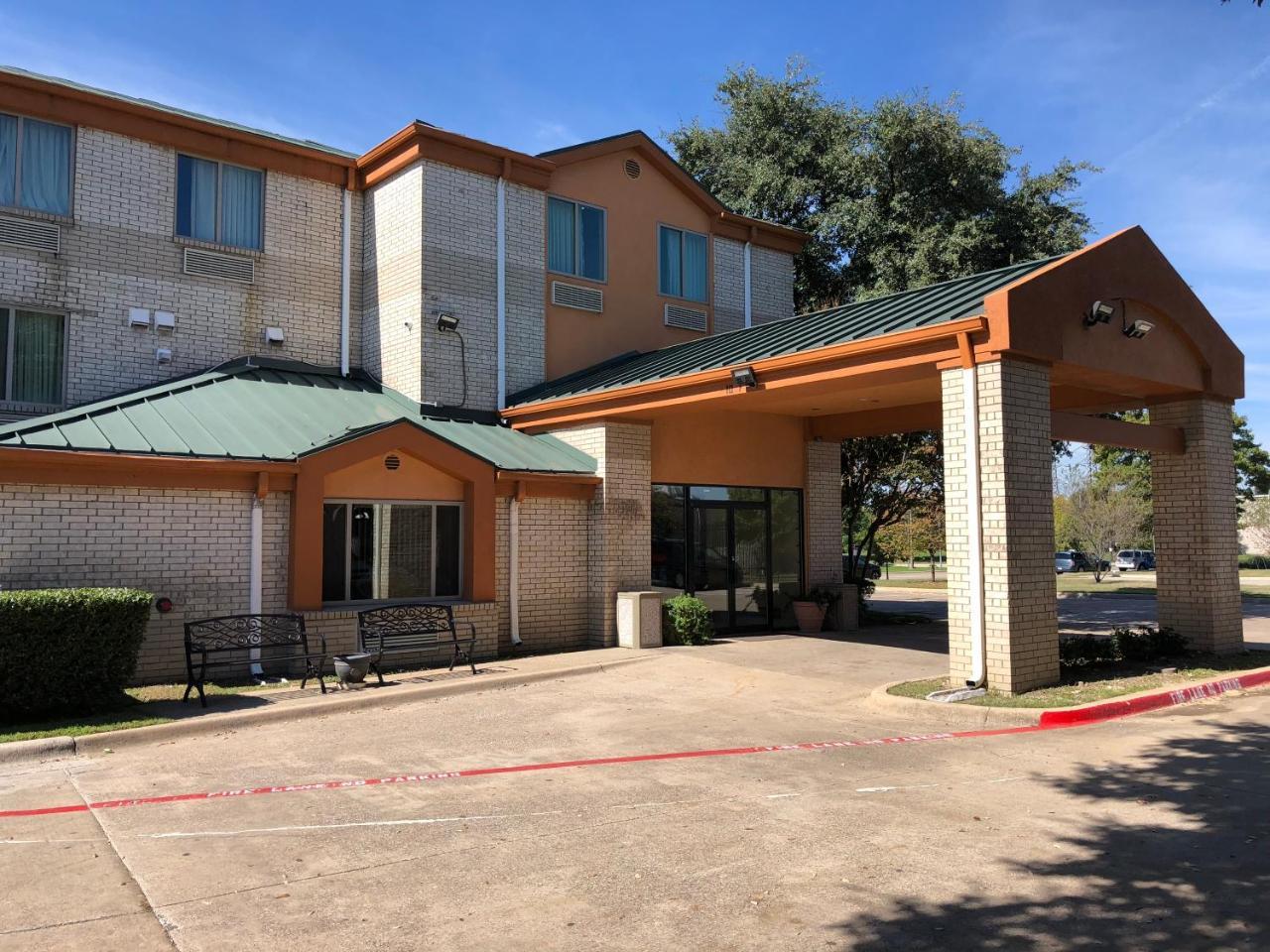 Americas Best Value Inn Адисън Екстериор снимка